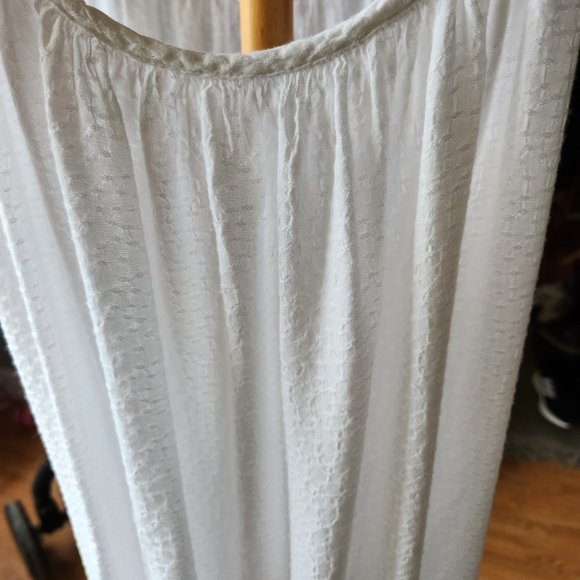 White Nightgown and Lace-trim Summer Robe - Picture 5 of 8